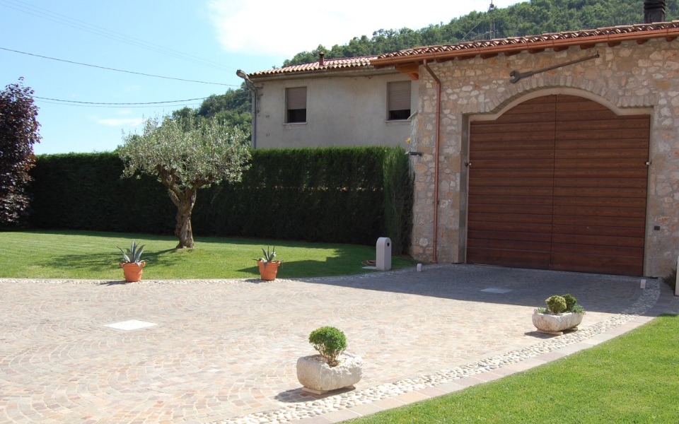 Pavimentazione esterna in Porfido casa privata