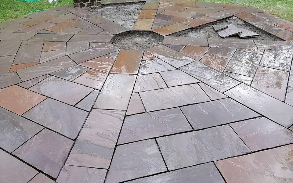 Pavimenti in pietra per esterni scalinata abitazione privata