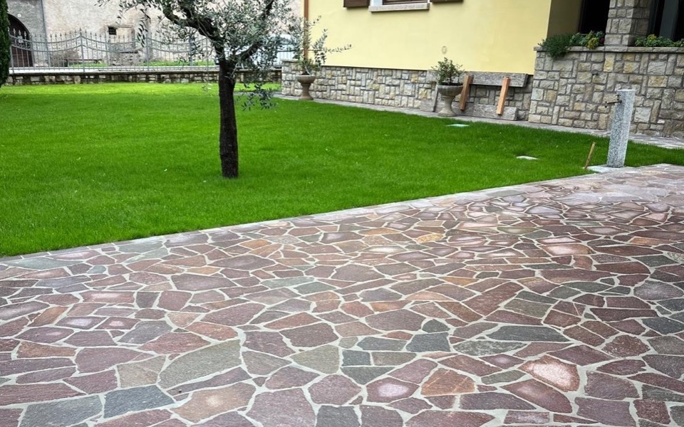 Pavimentazione in pietra Porfido 