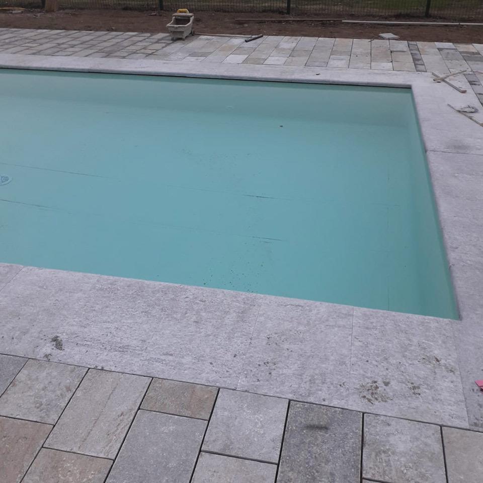 Pavimenti in pietra per piscine abitazione privata
