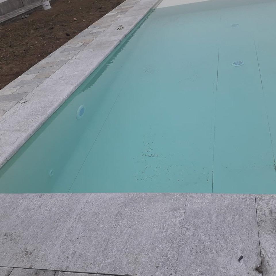 Pavimenti in pietra per piscine abitazione privata