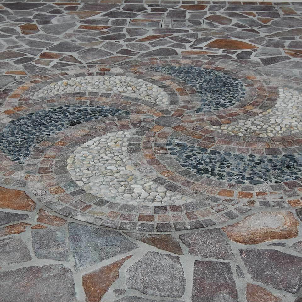 Pavimenti in pietra per esterni decorazione in ciottoli