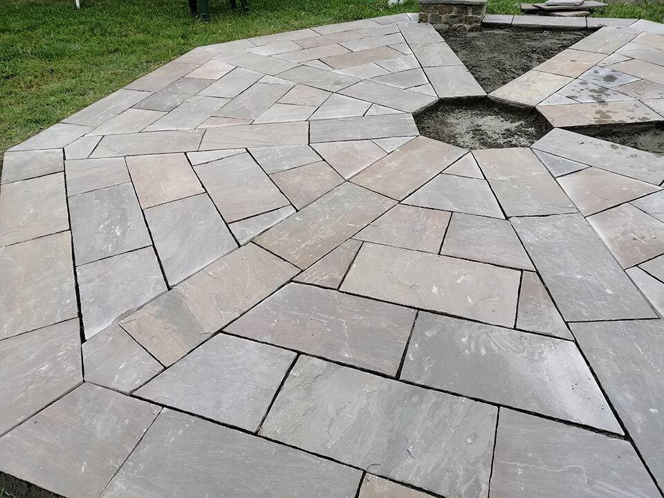 Pavimenti in pietra per esterni scalinata abitazione privata