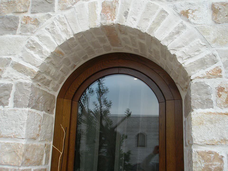Rivestimenti in pietra per esterni residence