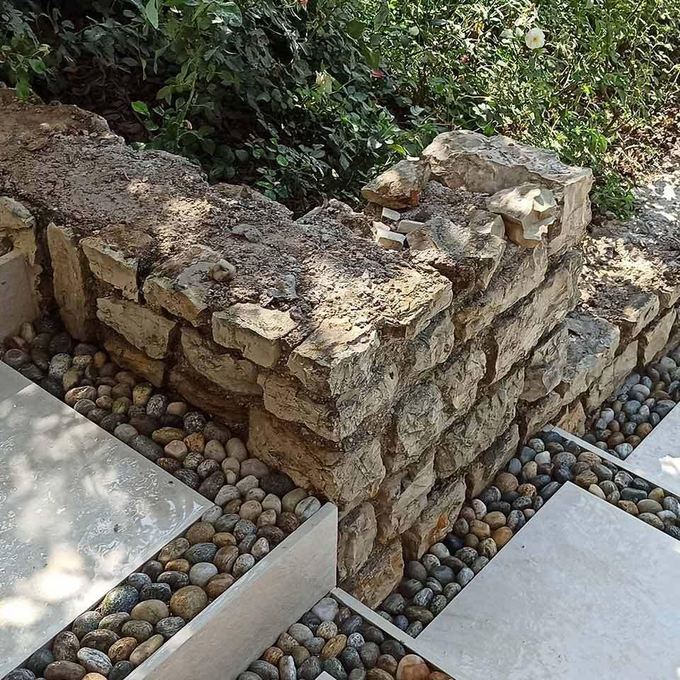 Pavimenti in pietra per esterni viale villa privata